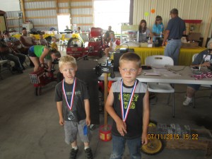 ELSIEPULLIN FOR KIDS 012